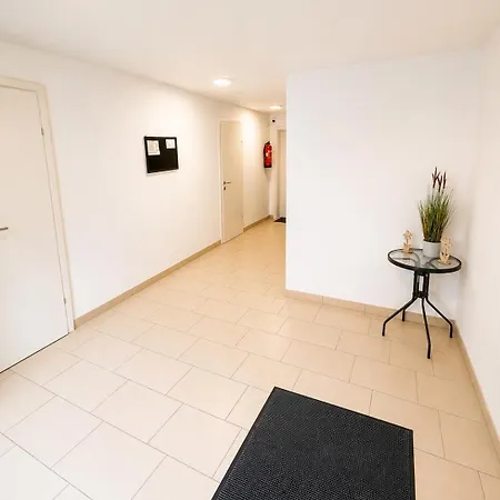 Appartement Modern Free Parking Free Wifi Fully Equipped 1 To 4 Guests Wolkersdorf
