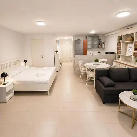 Modern Free Parking Free Wifi Fully Equipped 1 To 4 Guests Appartement Wolkersdorf